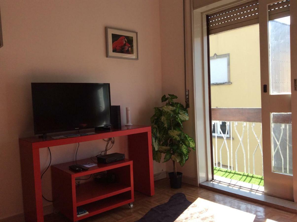 Downtown Sunny Apartment Porto Exterior photo